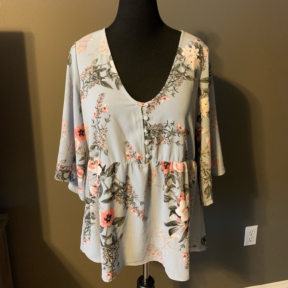 torrid Blue Floral Flutter Sleeve Blouse